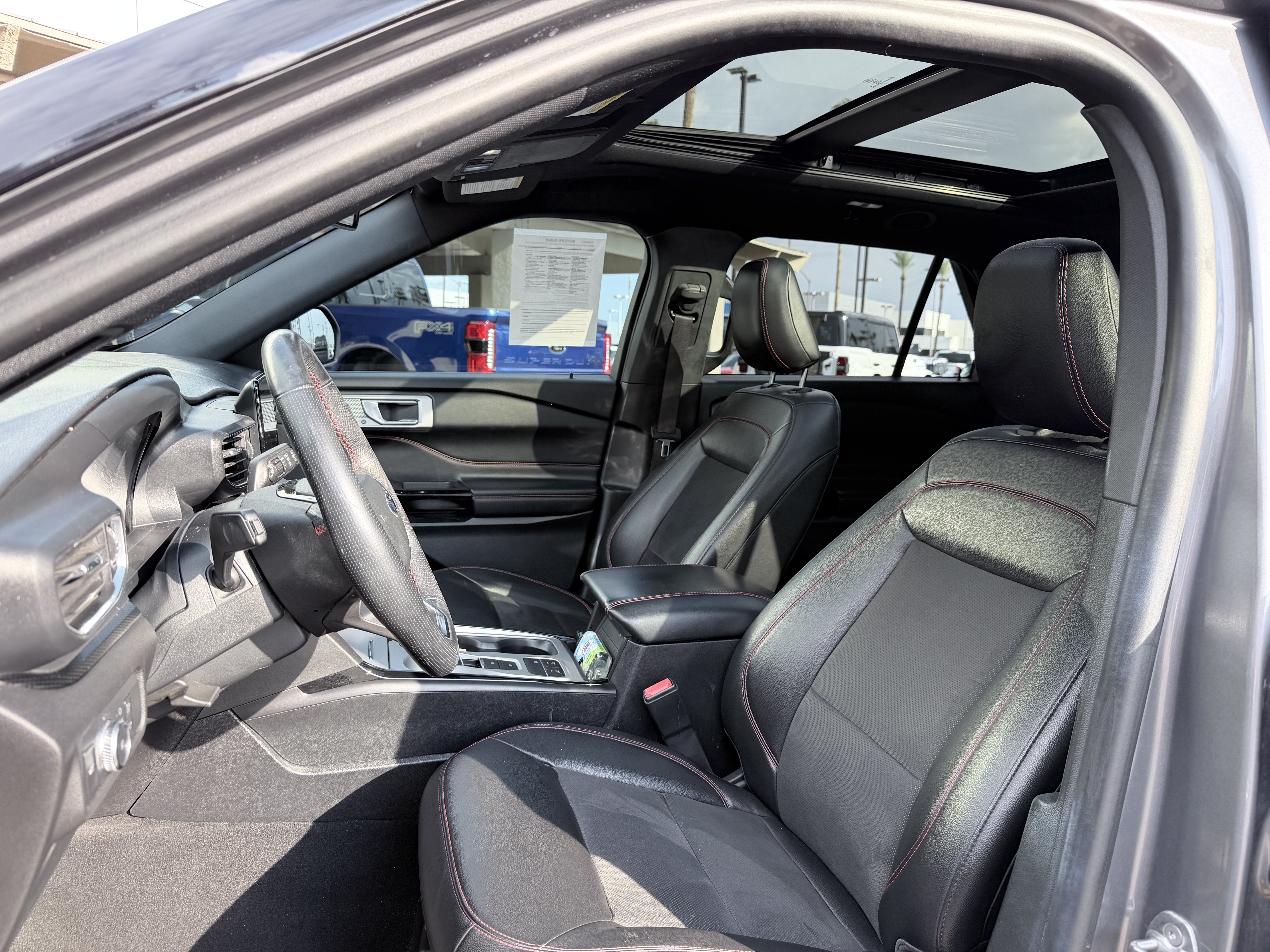 2022 Ford Explorer ST-Line