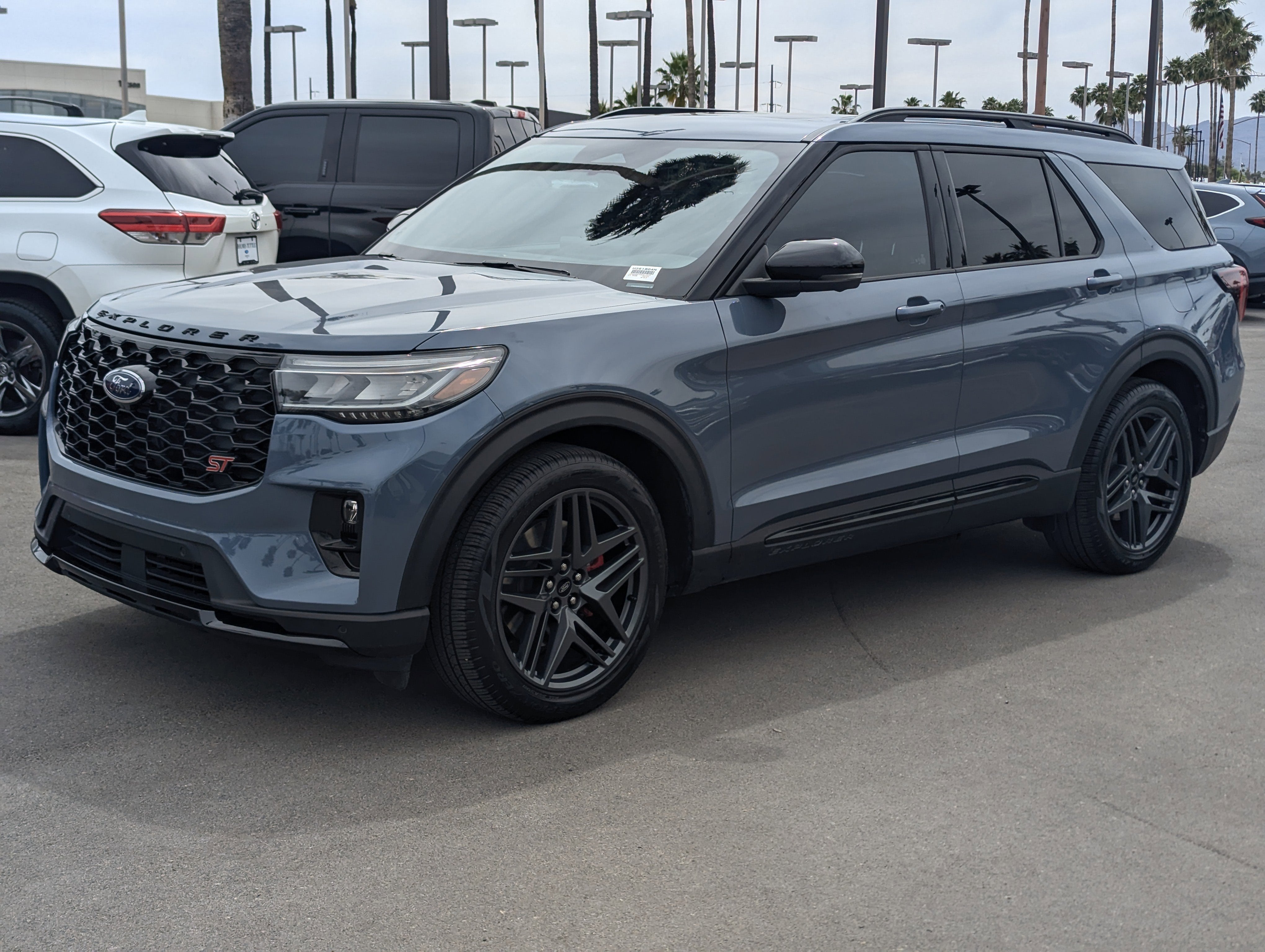 2025 Ford Explorer ST