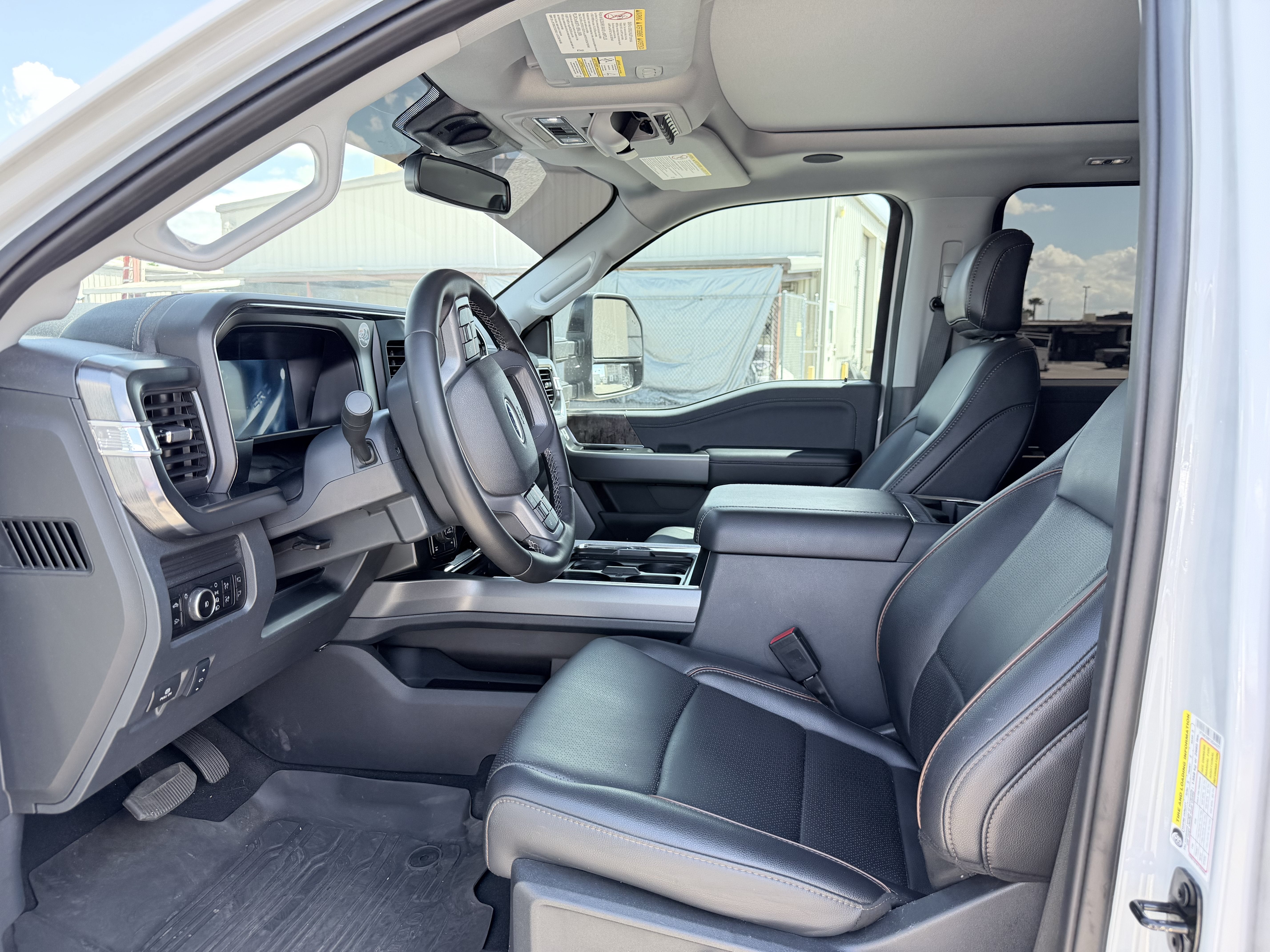 2025 Ford Super Duty F-250 SRW LARIAT