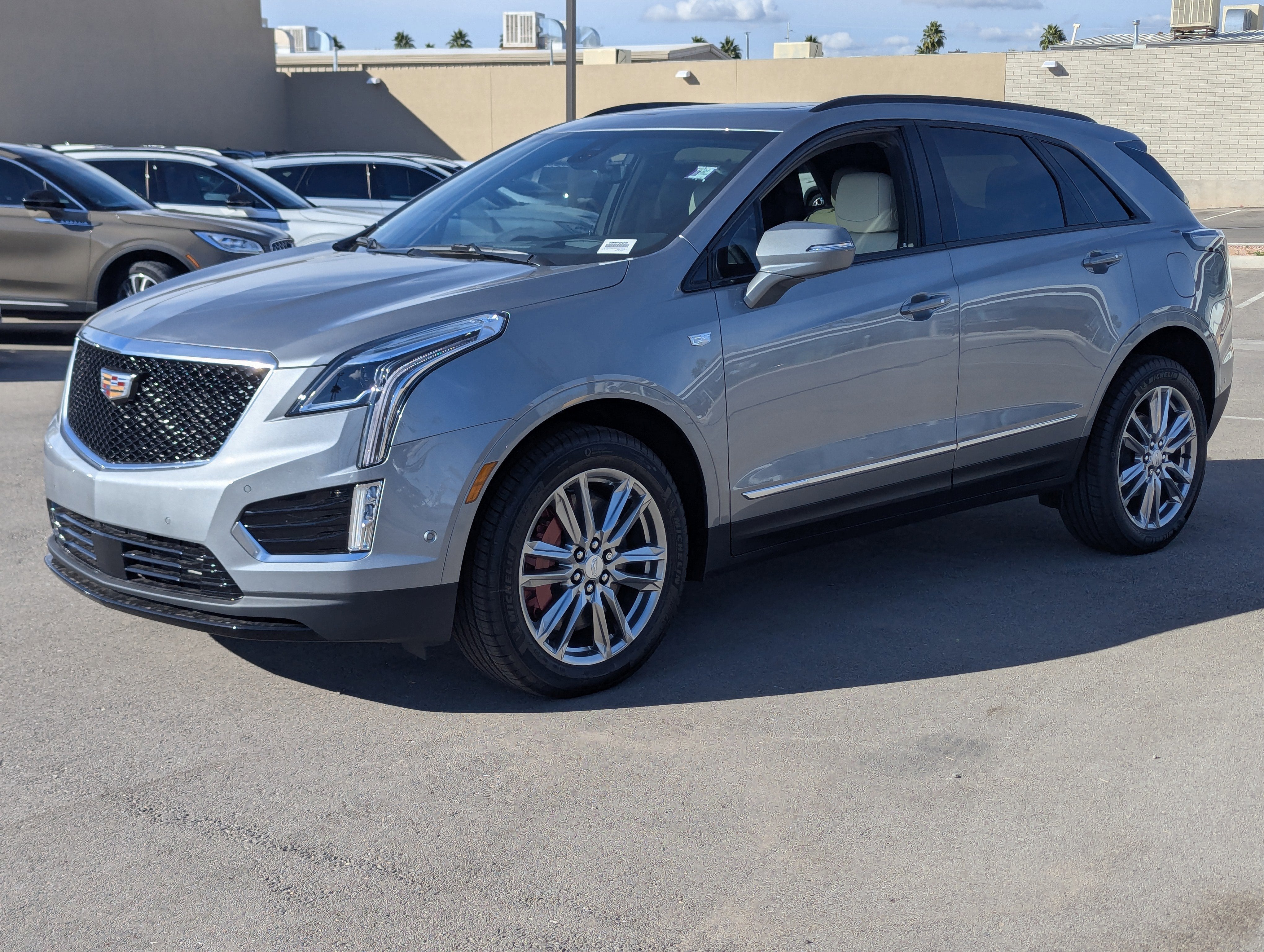 2025 Cadillac XT5 AWD Sport