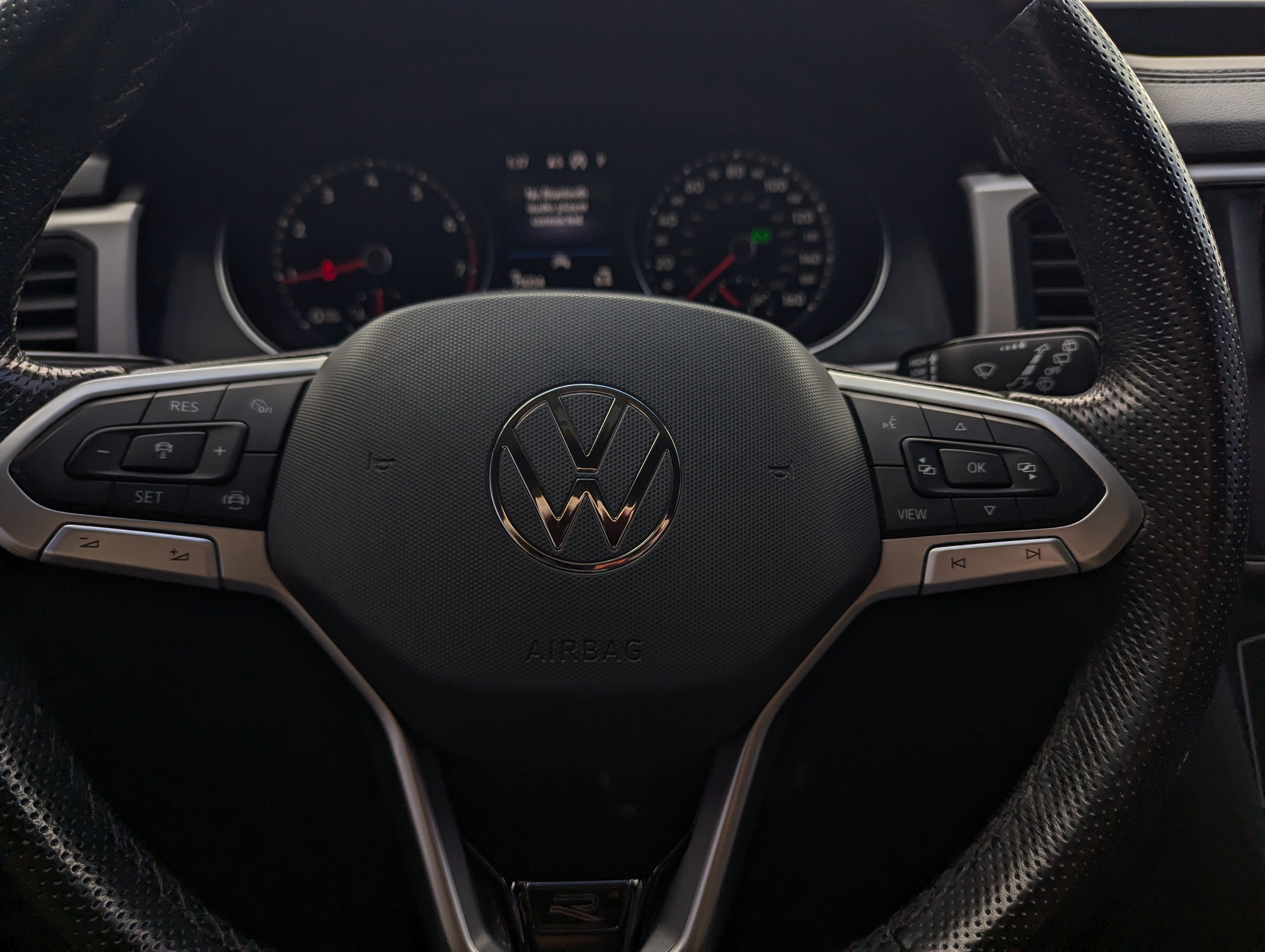 2021 Volkswagen Atlas 3.6L V6 SE w/Technology R-Line