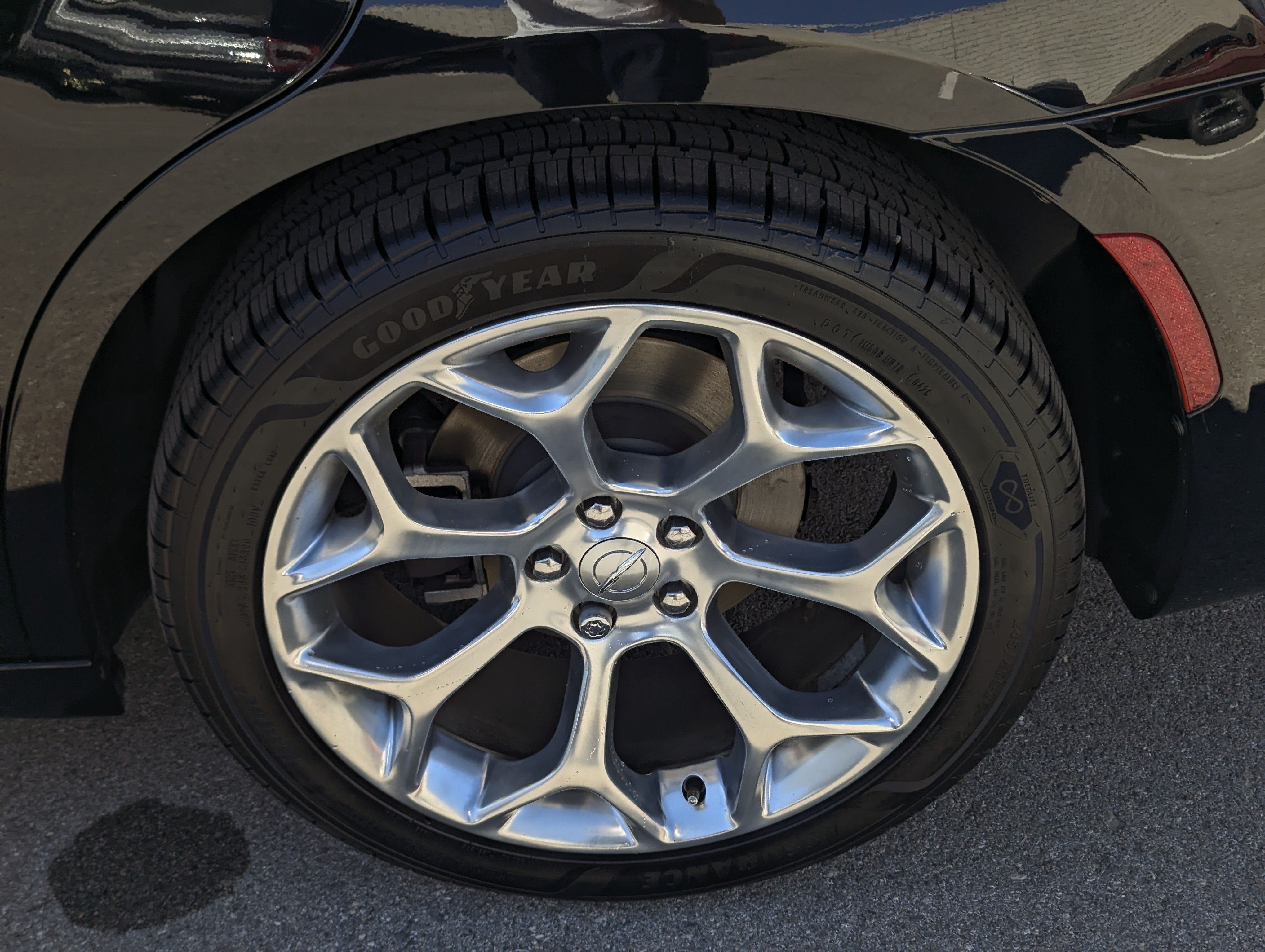 2017 Chrysler 300 300C Platinum