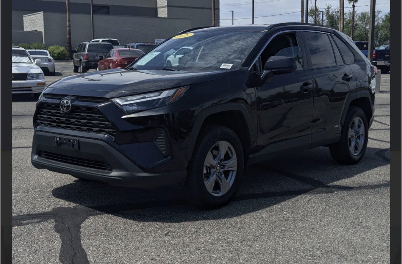 2025 Toyota RAV4 Hybrid LE