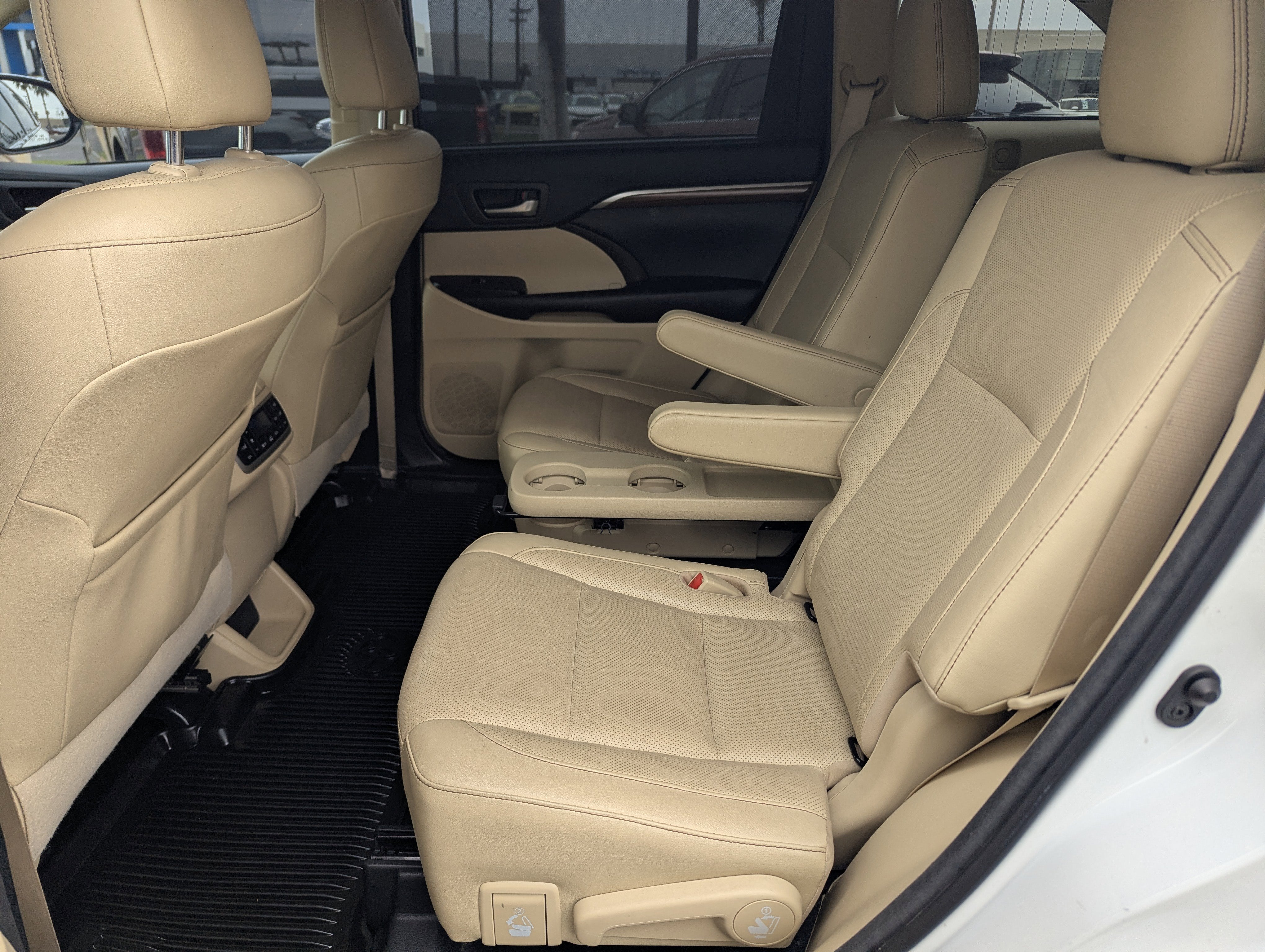 2018 Toyota Highlander Limited Platinum