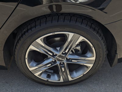2022 Kia K5 EX