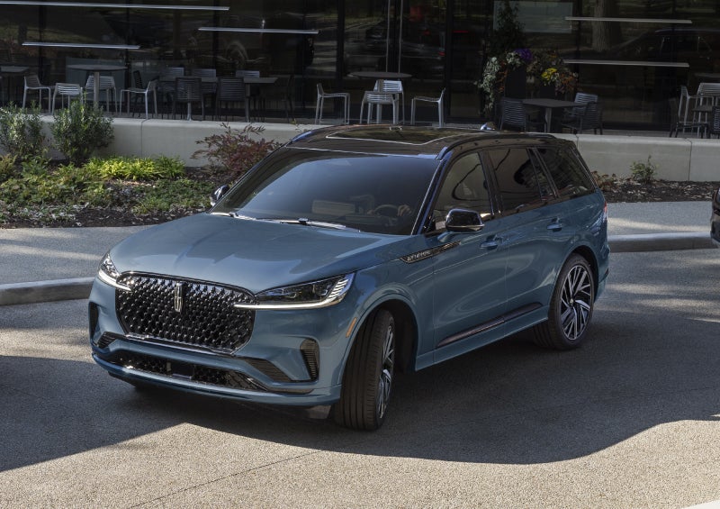 A 2026 Lincoln Black Label™ Aviator® SUV is shown with the available Special Edition Package. | Holmes Tuttle Lincoln in Tucson AZ