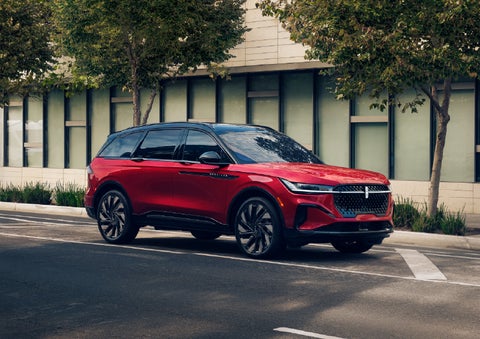 2026 Lincoln Nautilus® SUV with the available Jet Appearance Package and Hybrid transmission. | Holmes Tuttle Lincoln in Tucson AZ