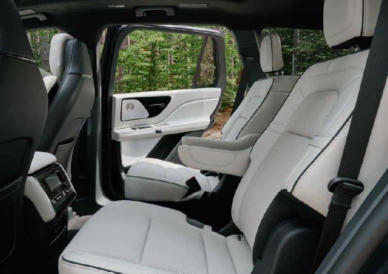 A side view of the second row with captain’s chairs in a 2027 Lincoln Aviator® Black Label™ SUV. | Holmes Tuttle Lincoln in Tucson AZ